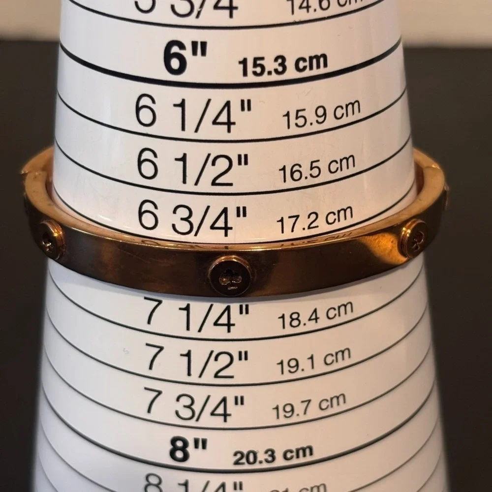 Kate Spade spot the spade studded hinge bangle bracelet gold size 6.75 - Picture 8 of 9